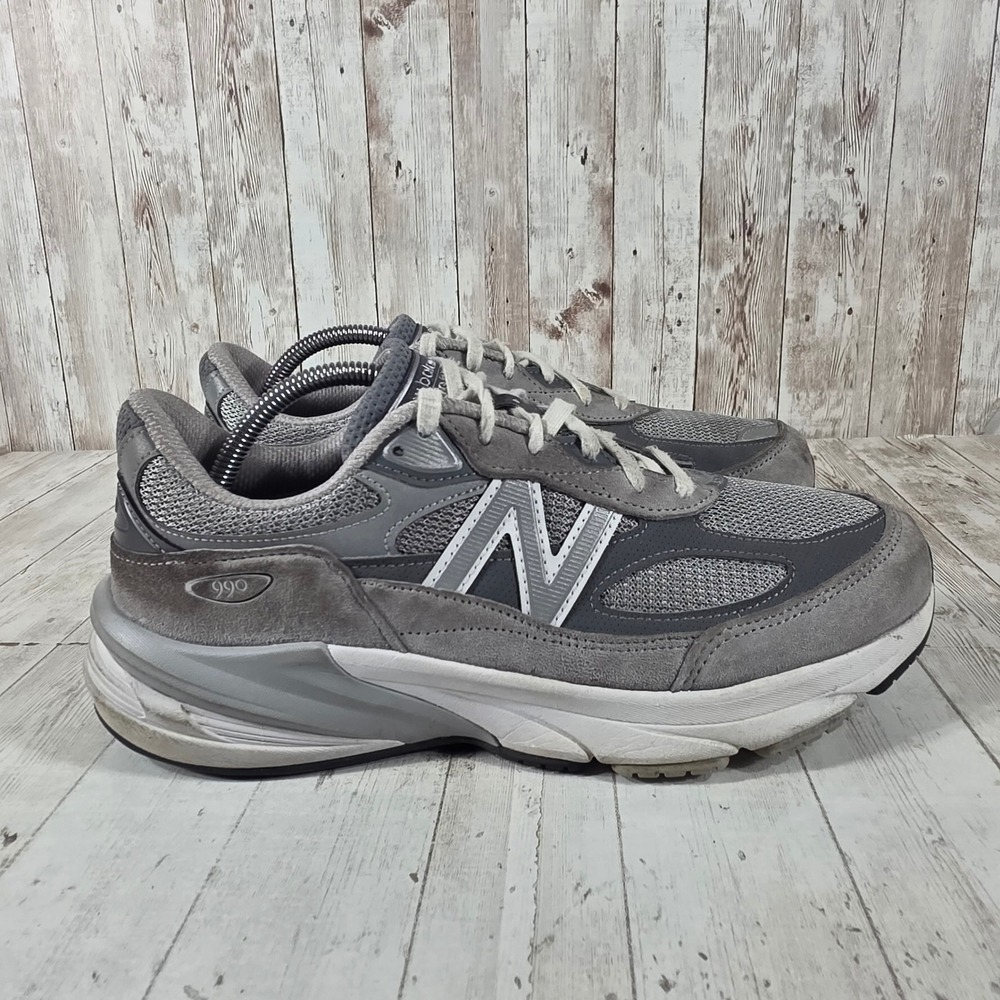 New Balance 990v6 Made in USA Mens 9 2E Wide Grey Running Shoes M990GL6